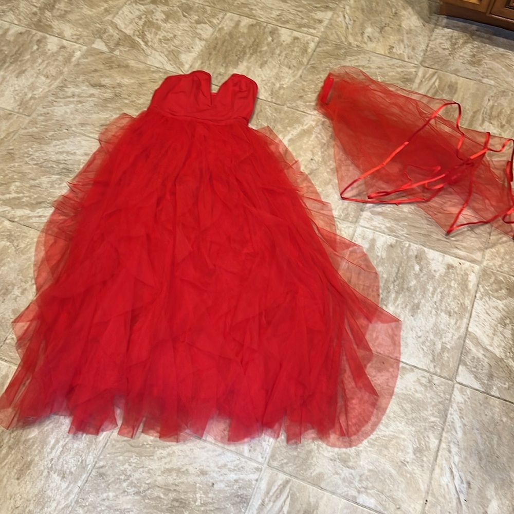 beautiful Beetlejuice Lydia wedding Red XS gown nwot plus free red veil Costume
